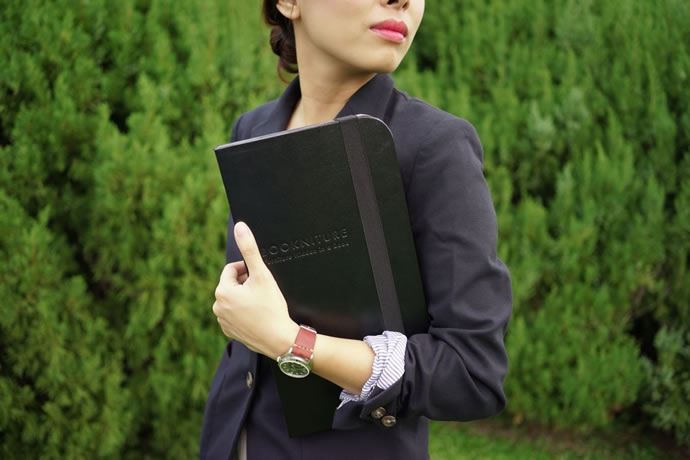 可以放到書架上的椅子|生活創意家居設計